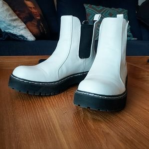 Sincerely Jules Pull-up Lug Sole Boots